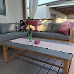 Mobile Whit Sea View Lavojesa * Drage