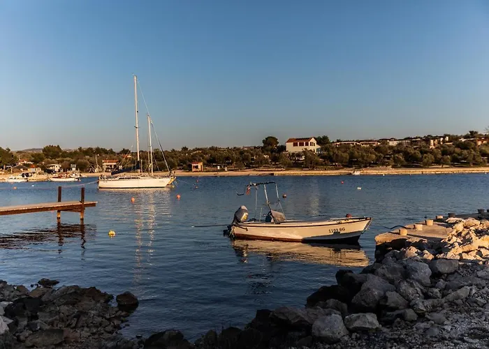 Mobile Whit Sea View Lavojesa Dom wakacyjny Drage