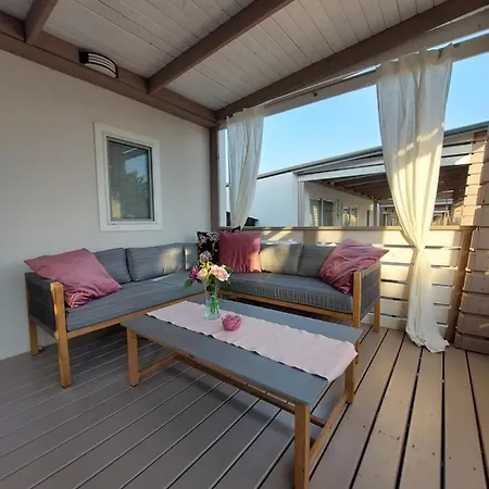 Mobile Whit Sea View Lavojesa بيت للعطل دراغ
